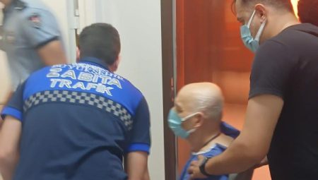 İzmir Büyükşehir Zabıtası yangında seferber oldu