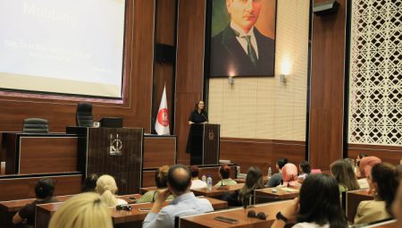 Ankara'da kurum içi eğitimler devam ediyor