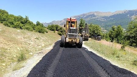 Alanya’nın yayla yollarında yaz mesaisi