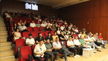 Anadolu’nun Ezgileri Ege’de Yankılandı