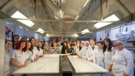 İzmir Bornova'da umutlar mayalandı