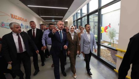 Kocaeli'den Türkiye'ye örnek proje… Gonca Engelsiz Yaşam Merkezi, Bakan Göktaş ile tanıtıldı