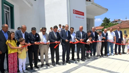 Bursa Osmangazi’de Seçköy Mahallesi Camii ibadete açıldı