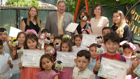 Çocuk Oyun Evi’nde dönemin yıldızları mezun oldu