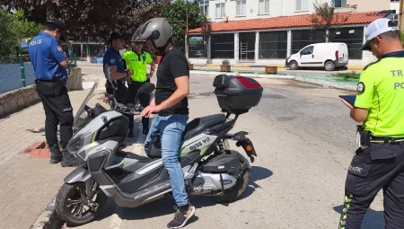 Edirne Keşan’da motosiklet denetiminde ceza yağdı