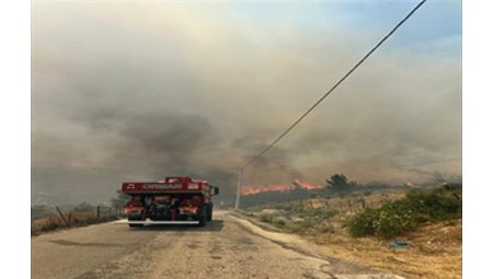 Karaburun’da yangın alarmı