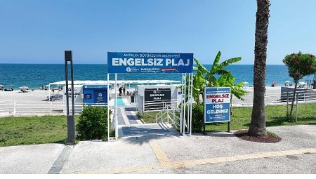 Konyaaltı Engelsiz Plaj yaza hazırlanıyor
