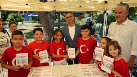 İzmir’de ''Küçük Eller Güçlü Kalemler” kitap fuarı coşkuyla açıldı