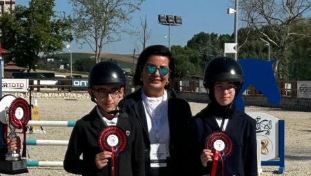 Gebze Belediyesi sporcularından şampiyonluk coşkusu