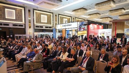 Yapay Zeka Nükleer Enerjiye Talebi Artırıyor