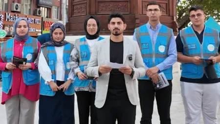 AK Parti Osmangazi Gençliğinden broşürlü vicdan çağrısı