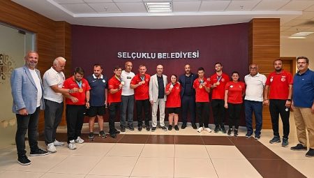 Başkan Pekyatırmacı Avrupa Şampiyonu Özel Millî Sporcuları Ağırladı