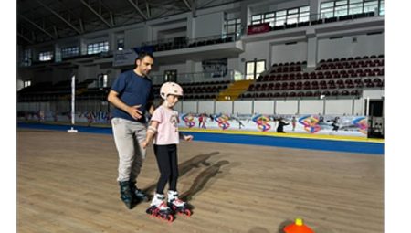 Büyükşehir’in tekerlekli paten kursunda kayıt zamanı