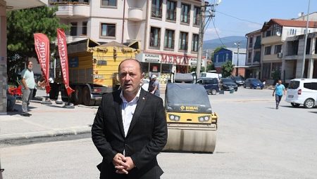 Geyve’de Asfalt Yama Çalışmaları Hız Kesmeden Devam Ediyor