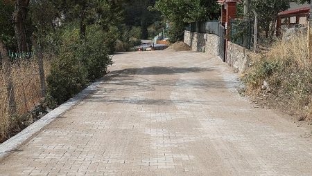 Geyve’de Parke Taşı Çalışmaları Tüm Hızıyla Devam Ediyor
