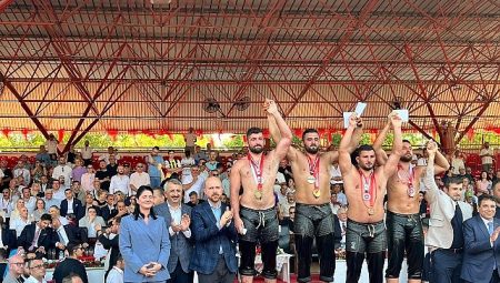 Gölcük Belediyespor, öner başpehlivanlığa bir adım daha yaklaştı