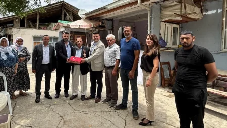 İzmit Belediyesinden Kıbrıs Gazilerine anlam yüklü ziyaret