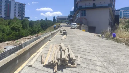 İzmit’te Kabaoğlu’nda parapet çalışması – İGF HABER