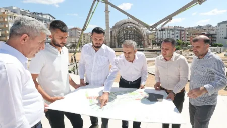 Kocaeli Çayırova Kent Meydanı’nda çalışmalar devam ediyor