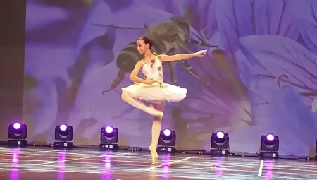 Muğlalı gençlerden büyüleyen bale performansı