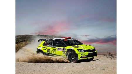 Petlas motorsporlarında podyuma oynuyor