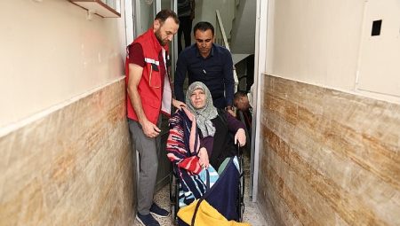 Sevgi Teyze İçin Belediye Ekipleri Seferber Oldu…