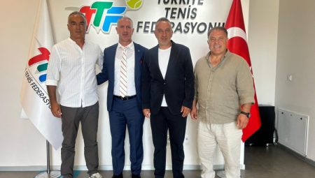 Tenis Kulüpleri Birliği yönetimi TTF Başkanı ile görüştü