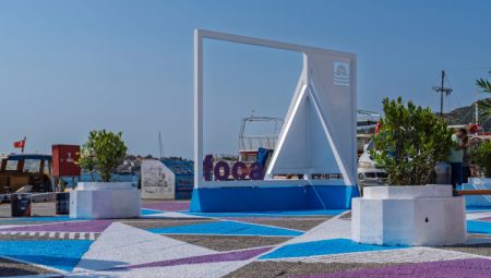 İzmir Büyükşehir’den Foça’ya kamusal dokunuş