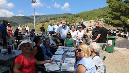 35. Geleneksel Güre Sarıkız Hayrı binlerce kişinin katılımıyla yapıldı