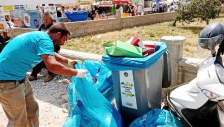 Antalya Alanya her gün tonlarca atık topluyor