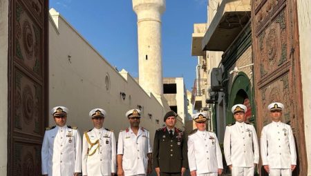 TCG Kınalıada personelinden Turgut Reis Türbesi'ne ziyaret