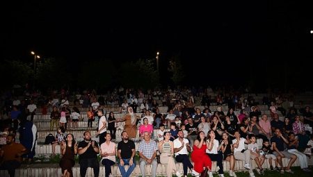 Bağlama sesi muhabbete şarkı sözleri eğlenceye dönüştü