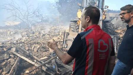 Bakan Kurum, Sındırgı Depremi’ndeki hasar boyutunu açıkladı