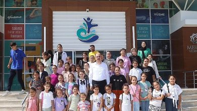 Başkan Altay Yaz Tatilinde Yüzme Öğrenen Çocuklarla Buluştu