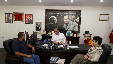 Başkan Çiçek, Muhtarlar Derneği’ni Ağırladı