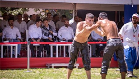 Başkan Tugay’dan yağlı güreş branşı müjdesi