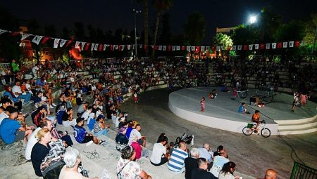 Bornova’da Yaz Akşamlarına Sinema Büyüsü