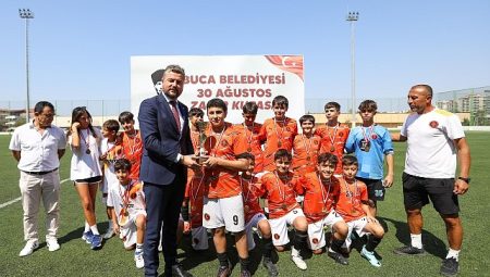 Buca’da Zafer Kupası heyecanı başlıyor