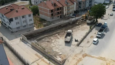 Bursa İnegöl’de atıl alan otopark oluyor