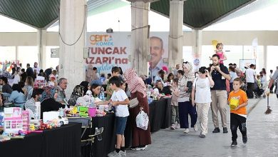 Çocuklar Genç KOMEK 2. El Oyuncak Pazarı İle Farkındalık Kazanıyor