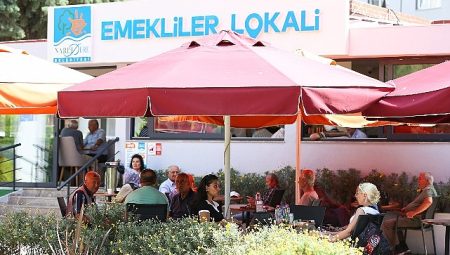 Emekliler Lokali’ne rekor ilgi: 2 şube, 80 bin misafir