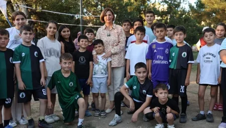 Eskişehir’de çocuklar için renkli şenlik