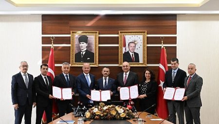 Ford Otosan’dan Vehbi Koç Vakfı İş Birliğiyle Başiskele’ye Eğitim Yatırımı