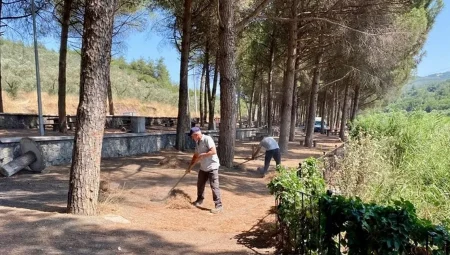 Gemlik Kurtul Piknik Alanı’nda kapsamlı temizlik