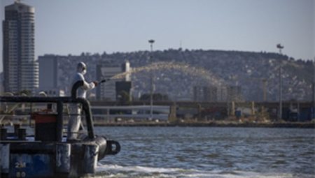 İzmir Körfezi için modifiye kil uygulaması devrede