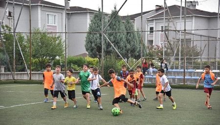 Kartepe Belediyesi Yaz Spor Okulları Yoğun İlgi Gördü