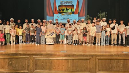 Kocaeli’de din görevlileri tiyatro oyunu sahneledi