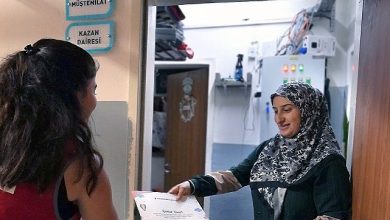 Küçükçekmece Belediyesi ‘yenidoğan bebek seti’ ile ailelerin yüzünü güldürüyor