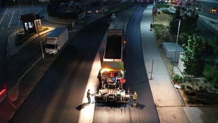 Küçükçekmece’de Asfalt Çalışmaları ile Yol Konforu Artıyor