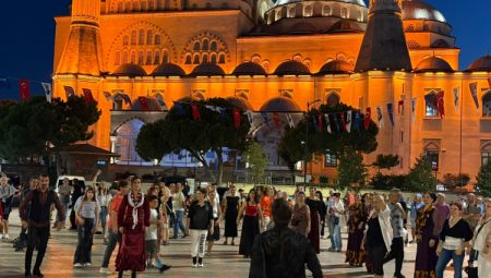 İstanbul Maltepe’de flamenko coşkusu